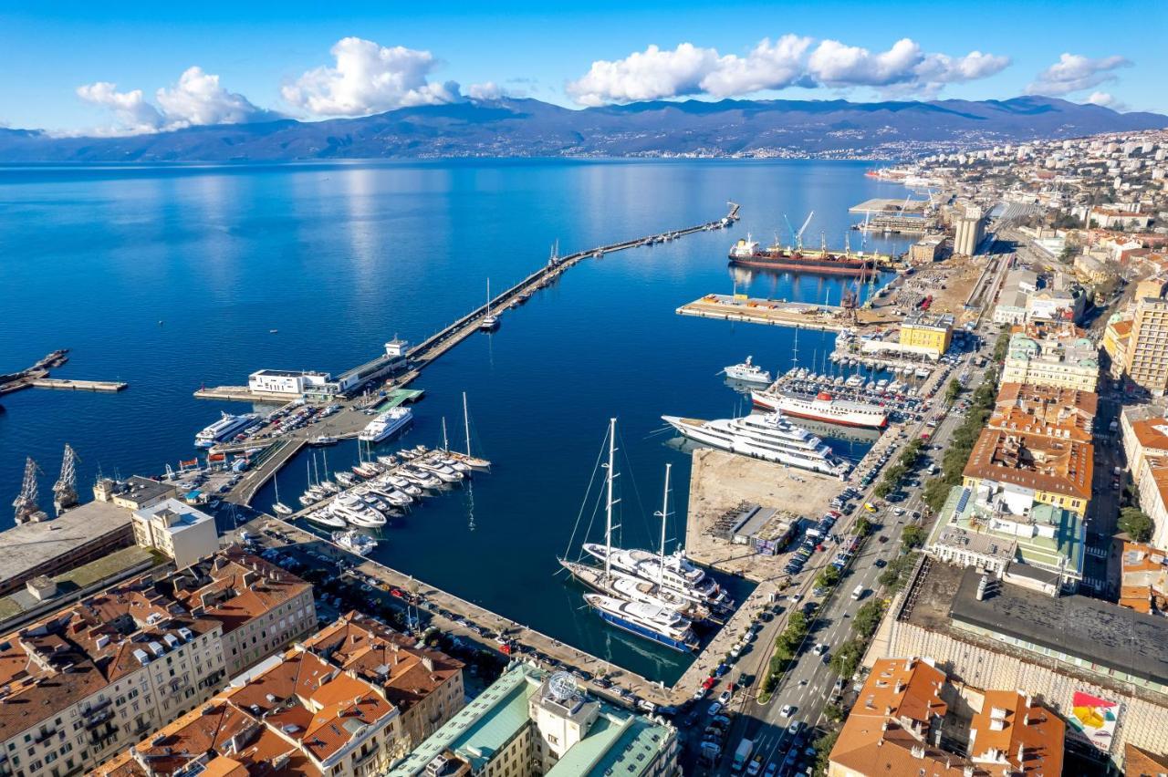 Modern Apartment Di Piu With Free 20M2 Garage Parking Rijeka Exteriér fotografie